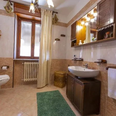 Jasmine Apartman Cisterna dʼAsti